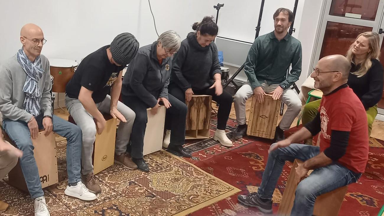 Stage cajon
